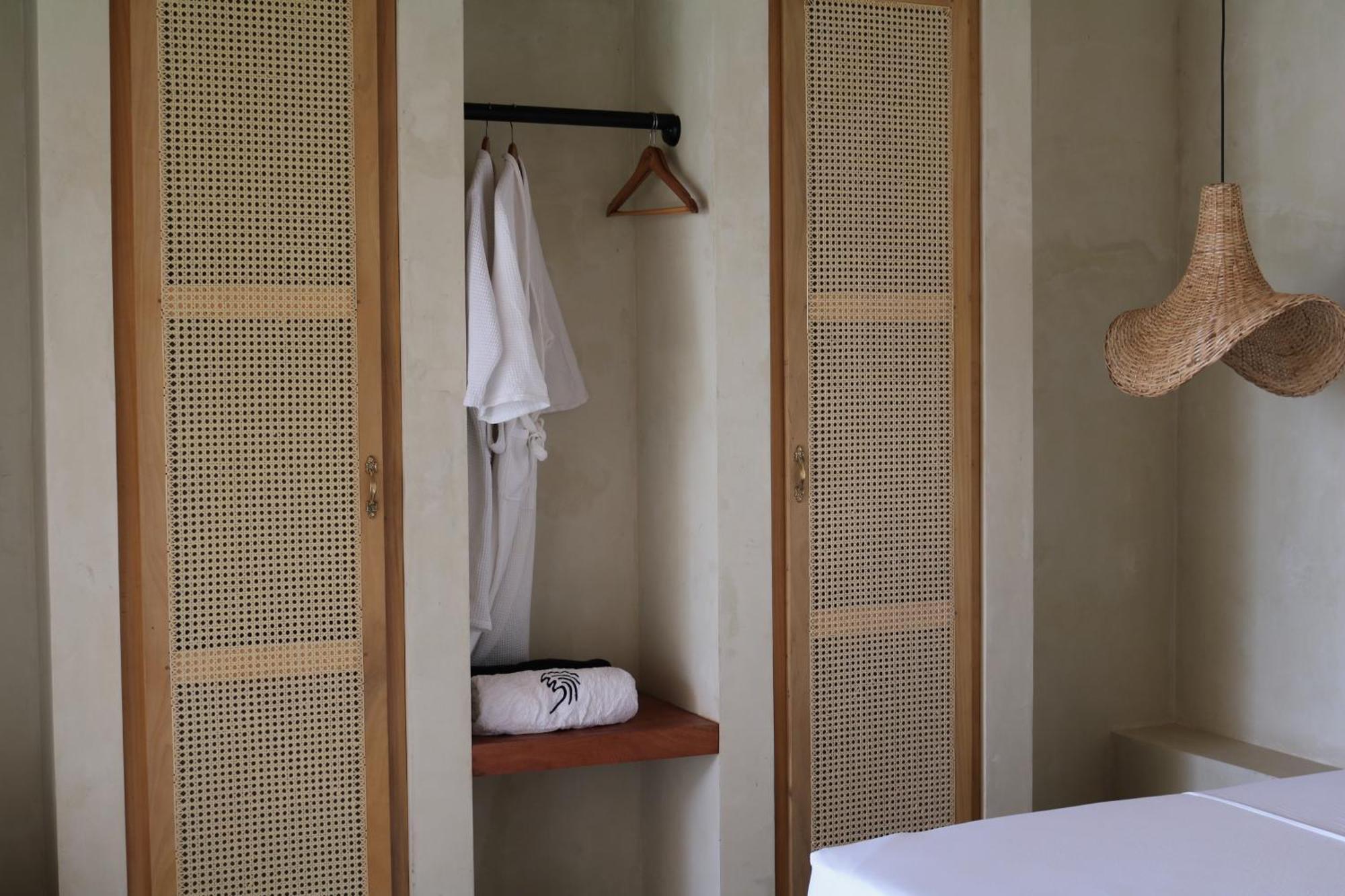 Swell Shacks Hotel Matara Exterior photo