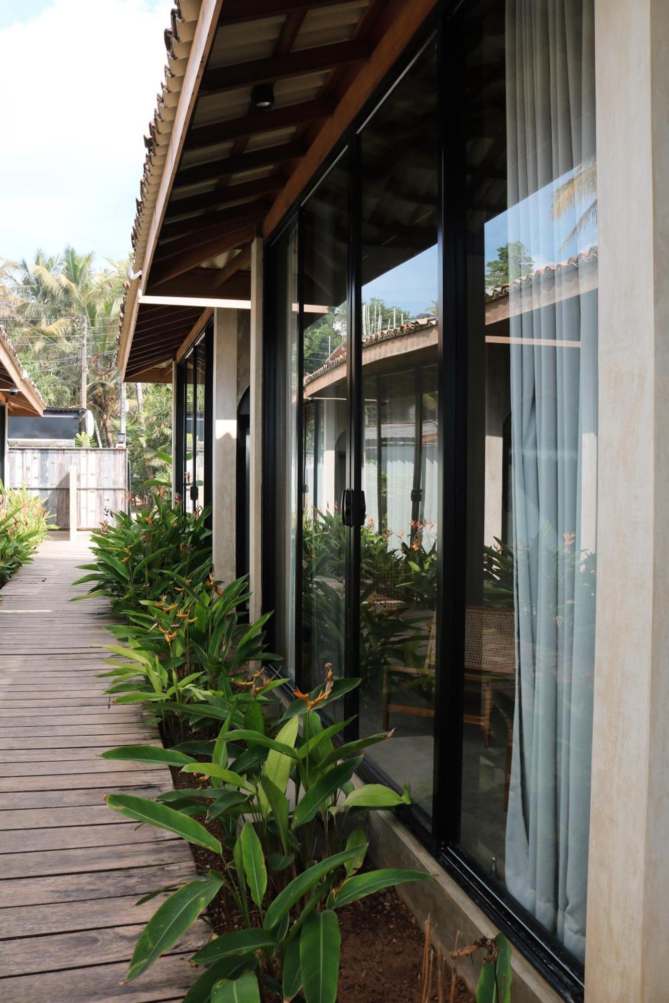 Swell Shacks Hotel Matara Exterior photo
